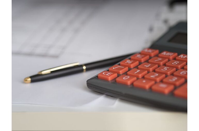 business-calculator-calculation-insurance