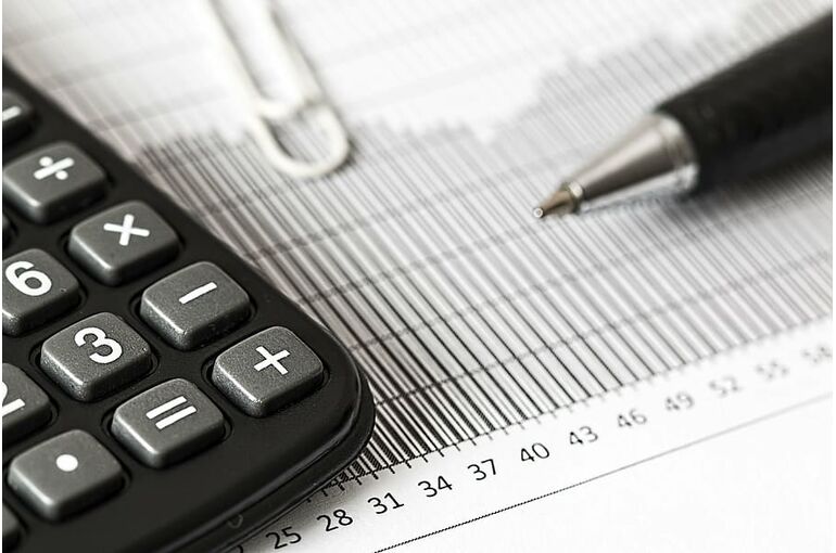 calculator-calculation-insurance-finance